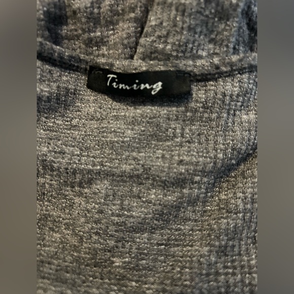 Timing, gray bodysuit. Size Medium - Picture 9 of 9